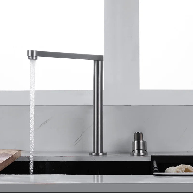 FlexPro foldable kitchen tap 1