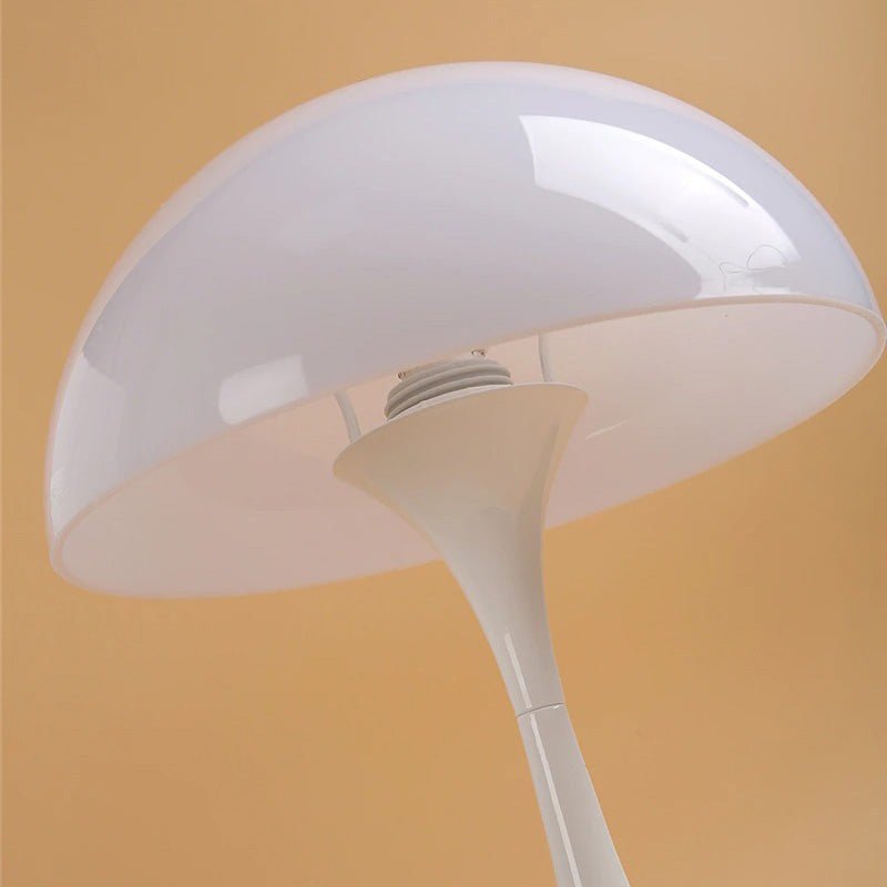 Mushroom table lamp detail